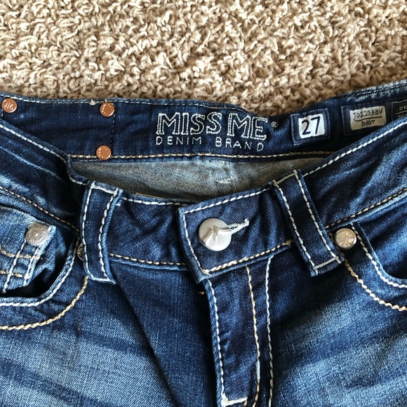 Miss Me JD1103BV Boot cut size 27, 31” inseam in great condition. - Picture 5 of 10